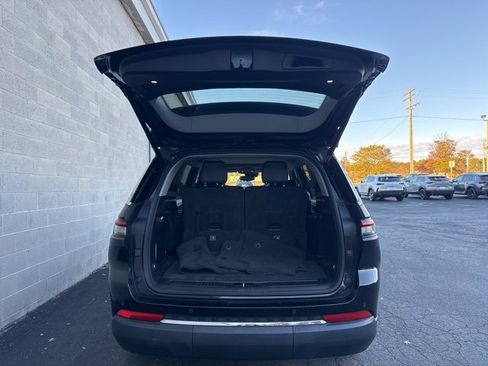 Used 2021 Jeep Grand Cherokee L Limited image 11