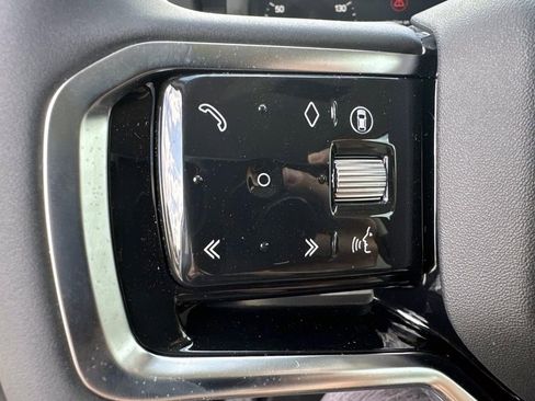 Used 2025 Land Rover Discovery Sport S AWD/4WD image 28