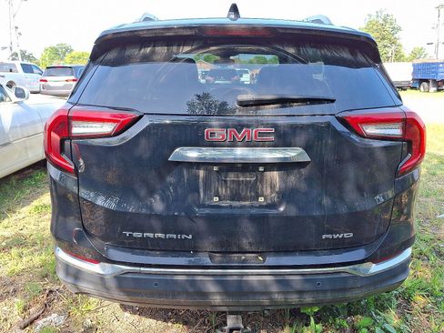 Used 2022 GMC Terrain SLT image 13