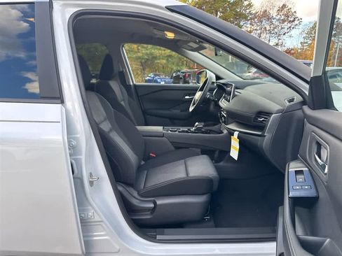 New 2026 Nissan Rogue SV image 27