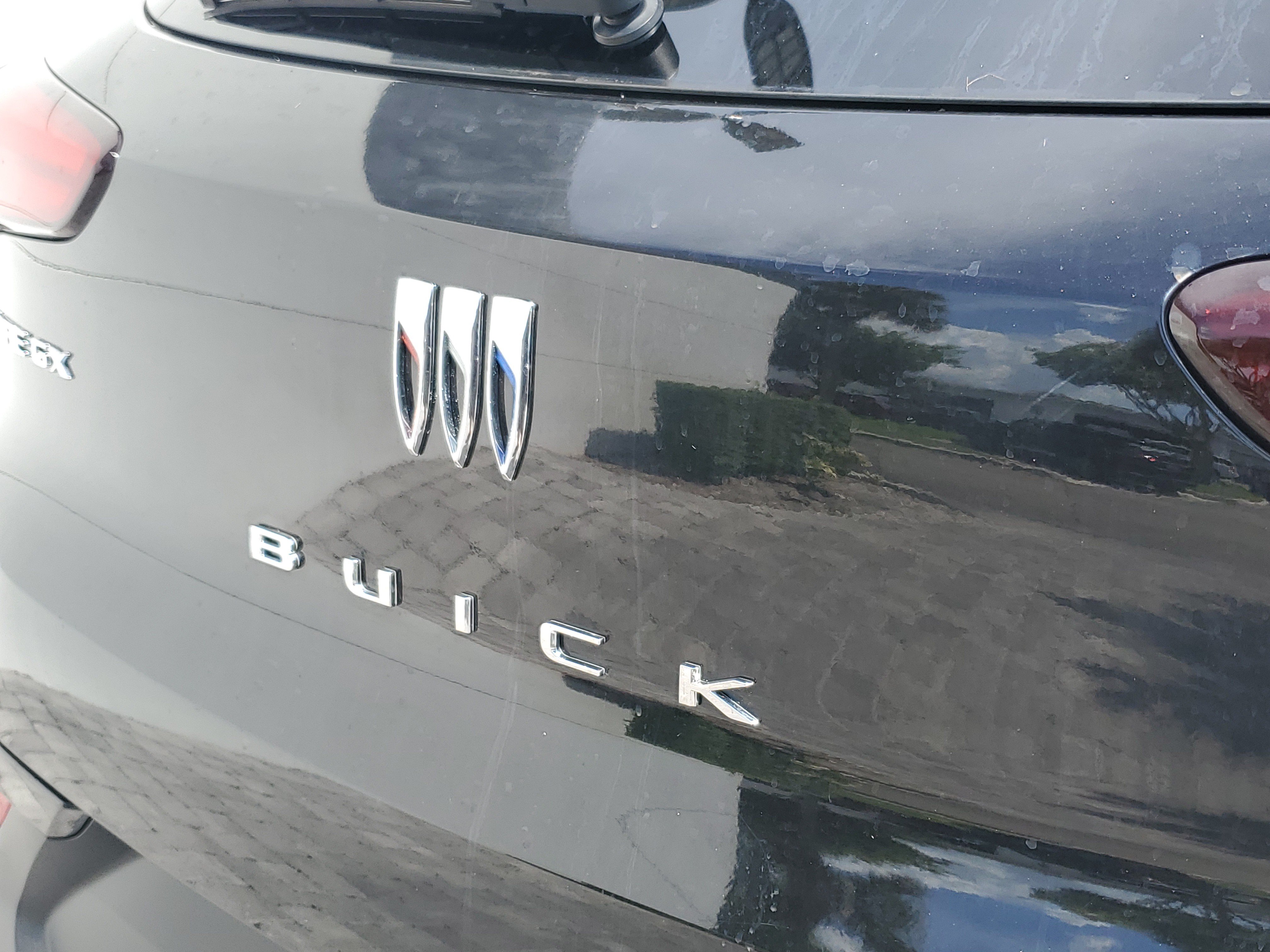 Certified 2024 Buick Encore GX Preferred FWD image 7