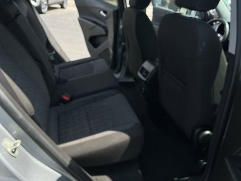 Used 2023 Chevrolet Equinox LT w/ Driver Convenience Package image 16