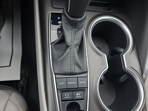 Certified 2021 Toyota Camry XLE w/ Navigation Upgrade Package image 25