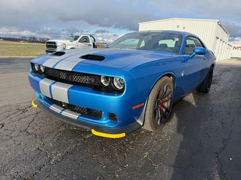 Used 2023 Dodge Challenger SRT Hellcat w/ Driver Convenience Group image 4
