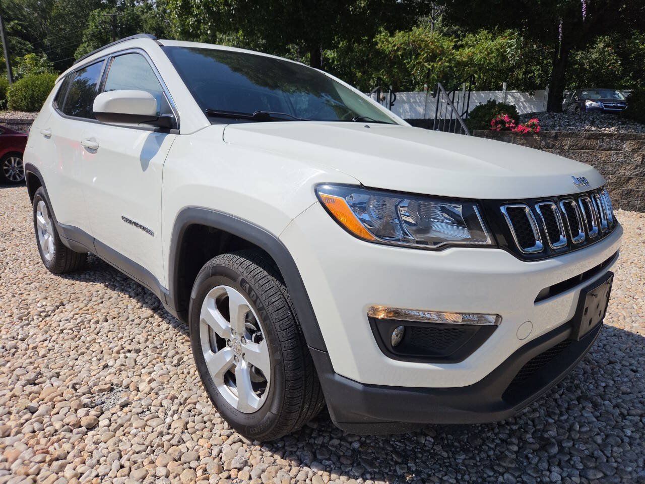 Used 2018 Jeep Compass Latitude w/ Popular Equipment Group AWD/4WD image 8
