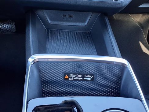 New 2026 Chevrolet Equinox LT w/ Convenience Package II image 17