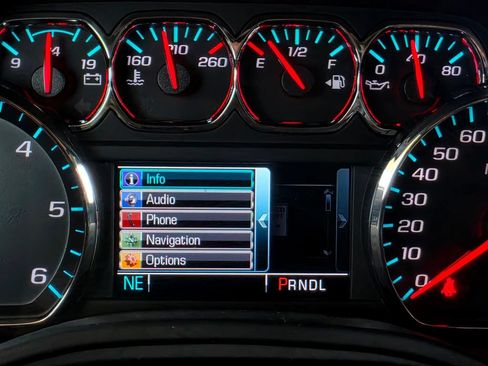 Used 2019 GMC Yukon SLT w/ Open Road Package AWD/4WD image 33
