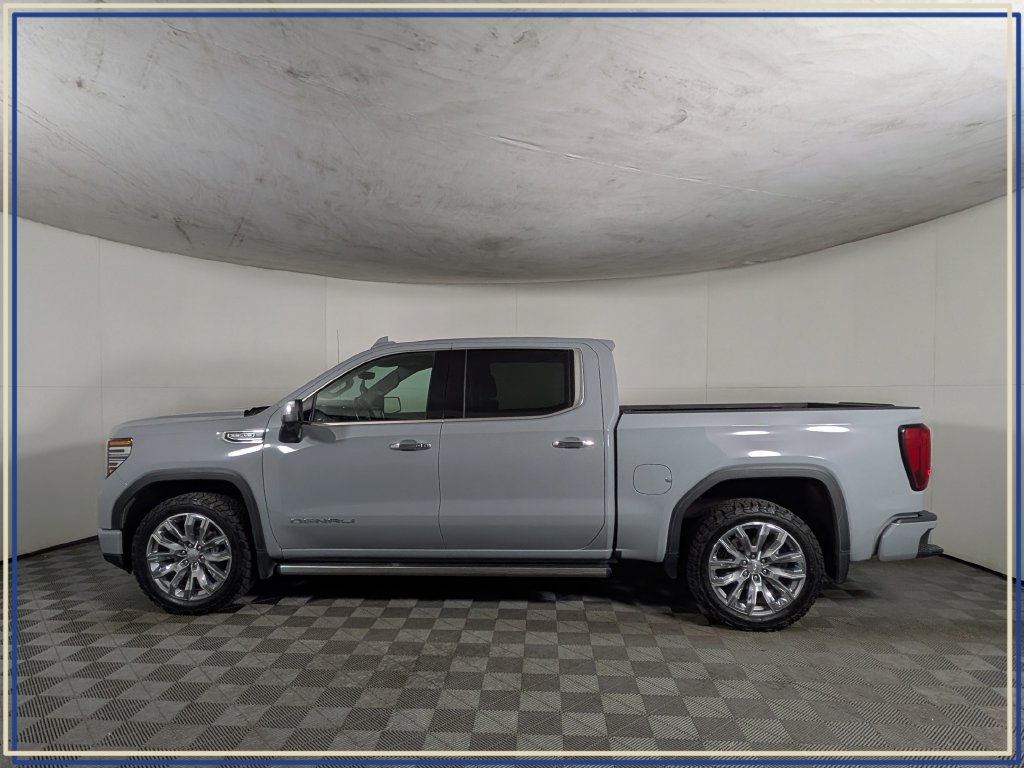 Certified 2025 GMC Sierra 1500 Denali AWD/4WD image 3