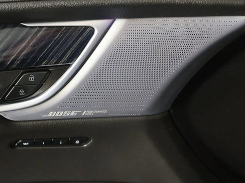 Used 2024 Cadillac XT6 Premium Luxury w/ LPO, Floor Liner Package AWD/4WD image 40