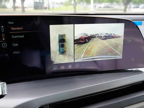 New 2026 Cadillac Vistiq Sport w/ LPO, Floor Liner Package image 14