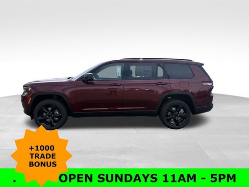 New 2025 Jeep Grand Cherokee L Altitude image 4