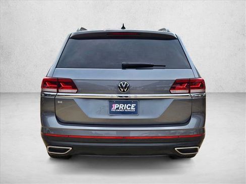 Used 2023 Volkswagen Atlas SE w/ Panoramic Sunroof Package image 7