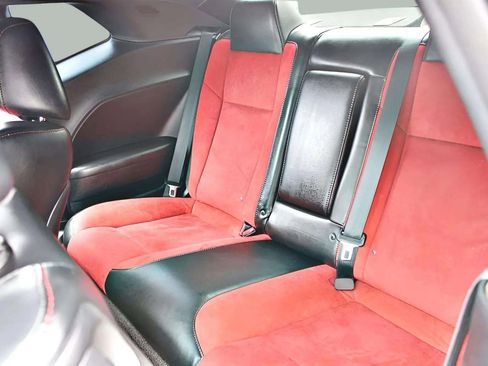 Used 2015 Dodge Challenger R/T Plus image 20