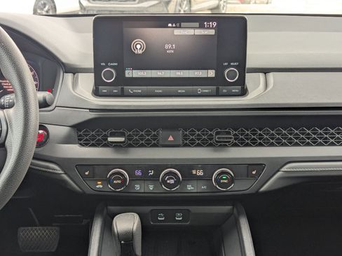 Used 2025 Honda Accord SE image 18