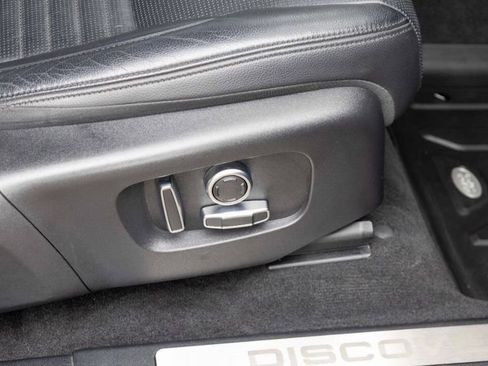 Used 2021 Land Rover Discovery Sport S image 16