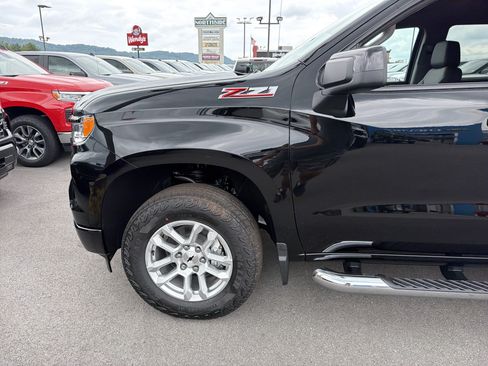 New 2026 Chevrolet Silverado 1500 RST w/ Convenience Package II AWD/4WD image 12