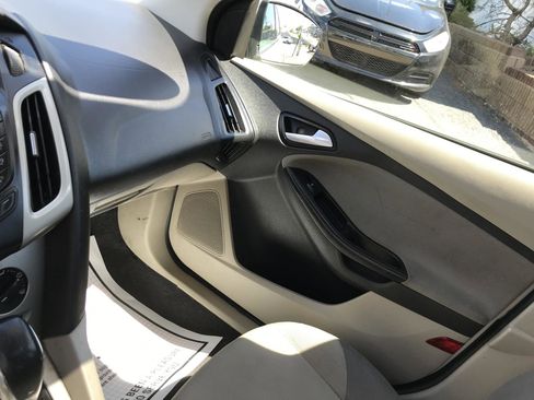 Used 2013 Ford Focus SE w/ Interior Protection Pkg FWD image 15