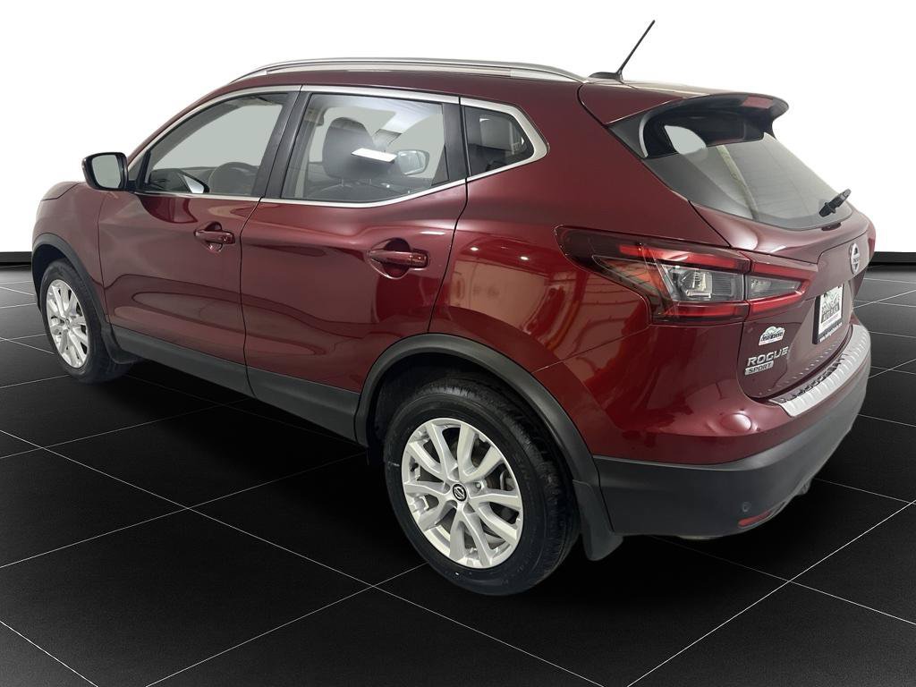 Used 2022 Nissan Rogue Sport SV AWD/4WD image 3