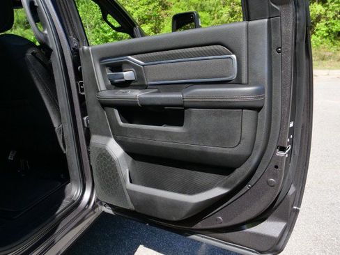 Used 2025 RAM 3500 Big Horn AWD/4WD image 39