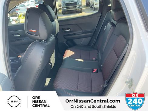 New 2026 Nissan Kicks SR w/ SR Premium Package FWD image 13