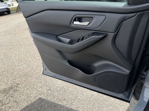 New 2026 Nissan Rogue SV FWD image 14