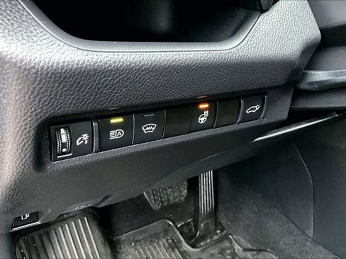 Certified 2024 Toyota RAV4 XLE w/ Convenience Package image 32