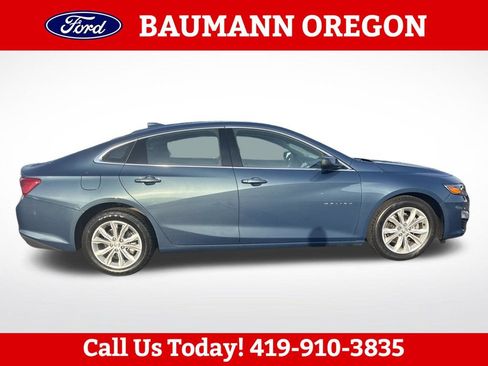 Used 2025 Chevrolet Malibu LT FWD image 2