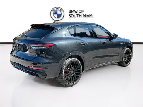 Used 2022 Maserati Levante Modena image 7