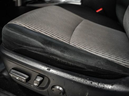 Used 2016 Toyota 4Runner SR5 image 32