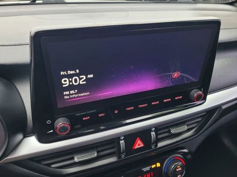 Used 2023 Kia Forte GT-Line w/ GT-Line Premium Package image 13