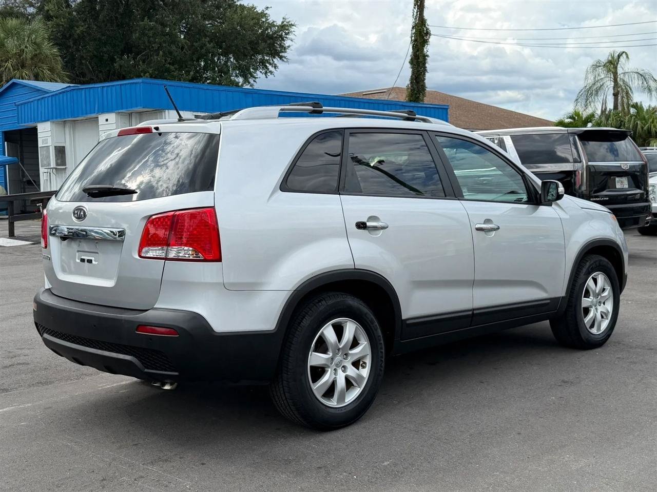 Used 2013 Kia Sorento LX FWD image 7