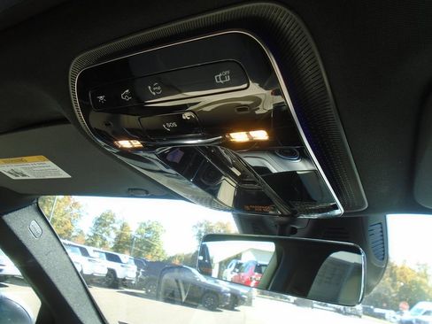 Used 2023 Mercedes-Benz GLC 300 4MATIC image 21