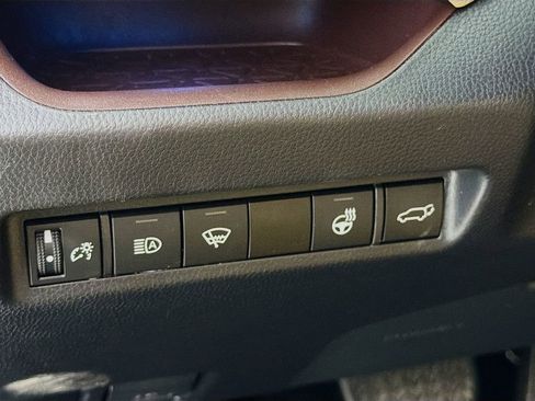 Used 2021 Toyota RAV4 Limited image 12