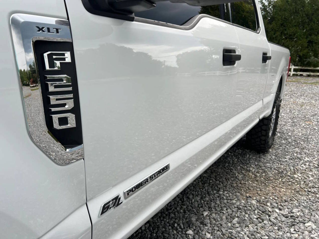 Used 2022 Ford F250 XLT w/ XLT Value Package AWD/4WD image 11