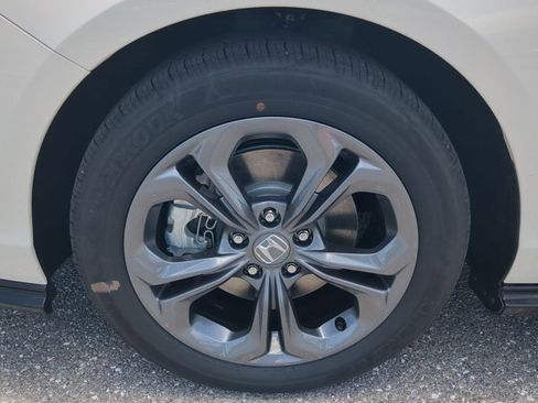 New 2025 Honda Accord EX-L image 10