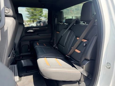 Used 2025 GMC Sierra 1500 AT4 AWD/4WD image 25