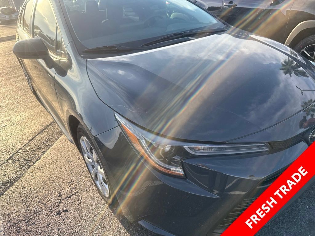 Used 2024 Toyota Corolla LE FWD image 1