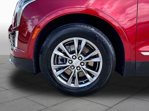 Used 2023 Cadillac XT5 Premium Luxury FWD image 11