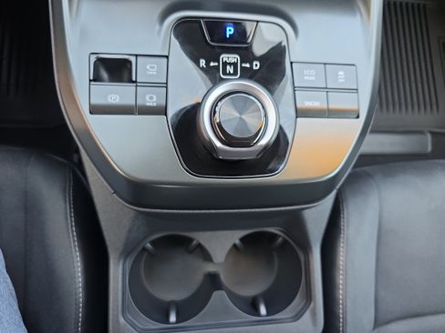 Used 2026 Toyota C-HR AWD/4WD image 20