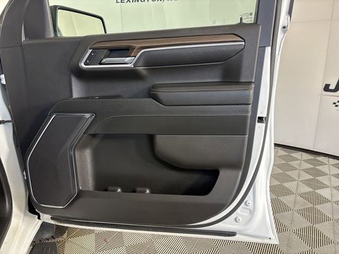 Used 2023 Chevrolet Silverado 1500 LT Trail Boss w/ Protection Package image 26