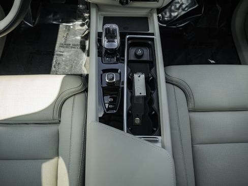 New 2026 Volvo XC60 B5 Ultra w/ Protection Package Premier AWD/4WD image 27