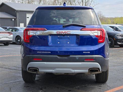 Used 2023 GMC Acadia SLE AWD/4WD image 11