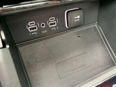 Used 2024 Jeep Grand Cherokee Limited w/ Luxury Tech Group II AWD/4WD image 24