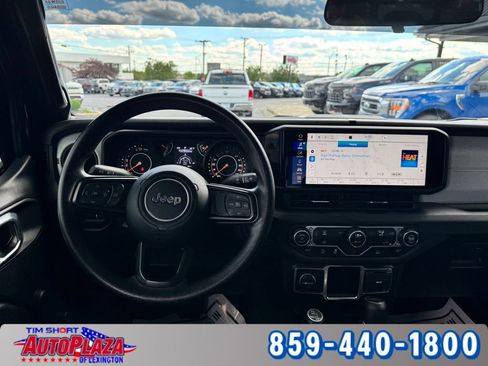Used 2024 Jeep Gladiator Sport AWD/4WD image 28