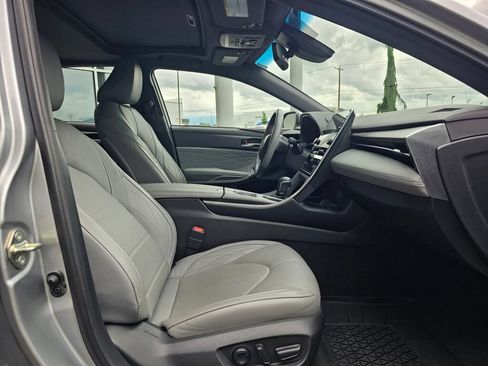 Used 2020 Toyota Avalon Limited w/ Advanced Safety Package FWD image 11