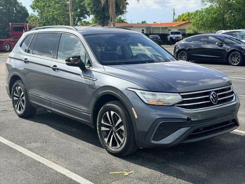 Used 2022 Volkswagen Tiguan S FWD image 8