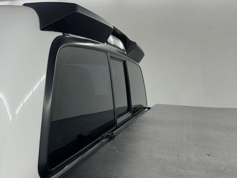 Used 2018 Toyota Tacoma SR w/ SR Convenience Package image 25