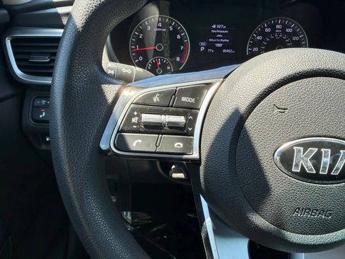 Used 2019 Kia Optima LX FWD image 21
