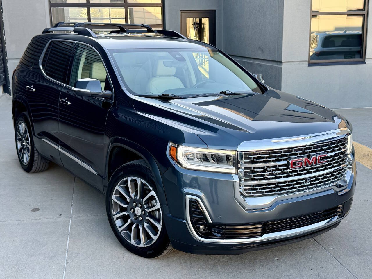 Used 2020 GMC Acadia Denali w/ Trailering Package AWD/4WD image 6