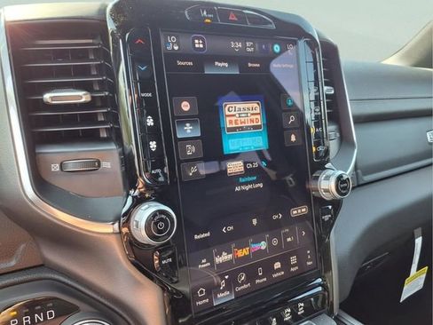 New 2026 RAM 1500 Laramie AWD/4WD image 18